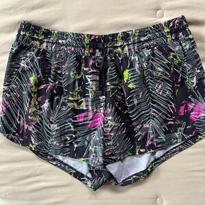 DSG Women’s Running Shorts, size large